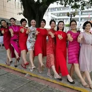 高考前后：家长态度与子女角色变化的对比分析